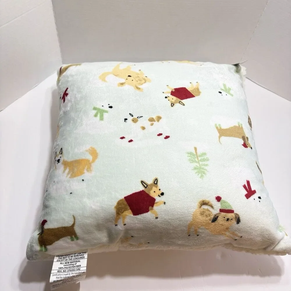 Cuddl Duds Plush Sherpa Throw Blanket And Throw Pillows Festive Dogs
